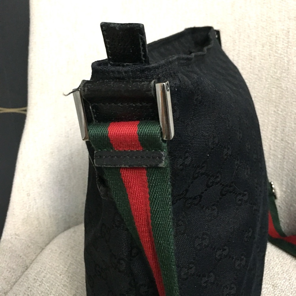 Authentic Gucci unisex messenger bag black monogram canvas - Picture 6 of 16